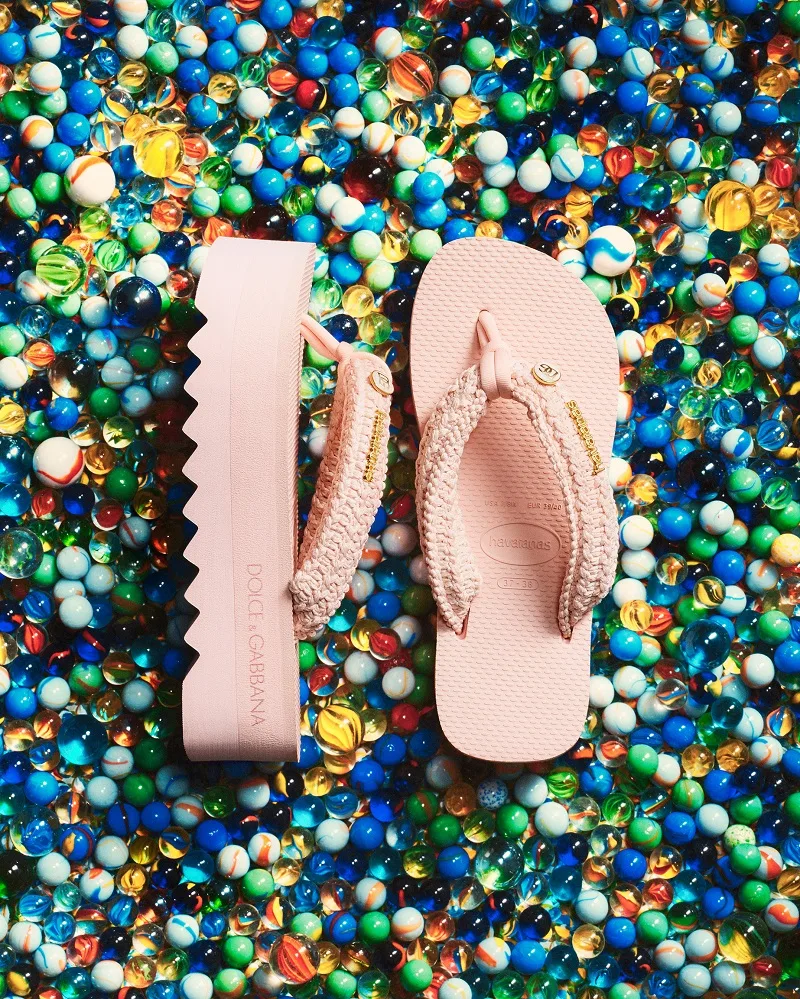 Η Havaianas και η Dolce & Gabbana παρουσιάζουν τη δεύτερή τους συλλογή
