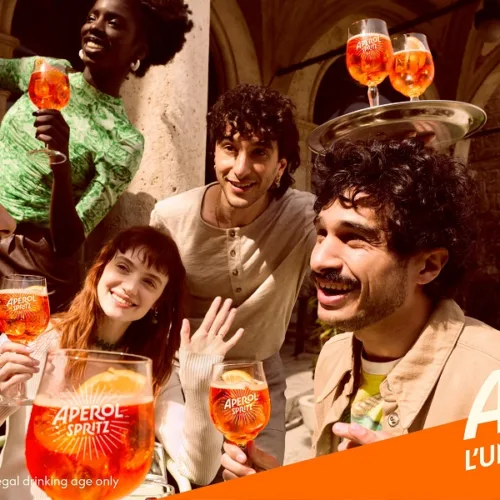“L’ unico. Per tutti”: Ένα Aperol Spritz για όλους