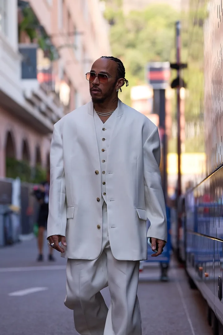 Ο Calvin Klein έντυσε τον Lewis Hamilton για το Grand Prix της Formula 1 στο Μονακό