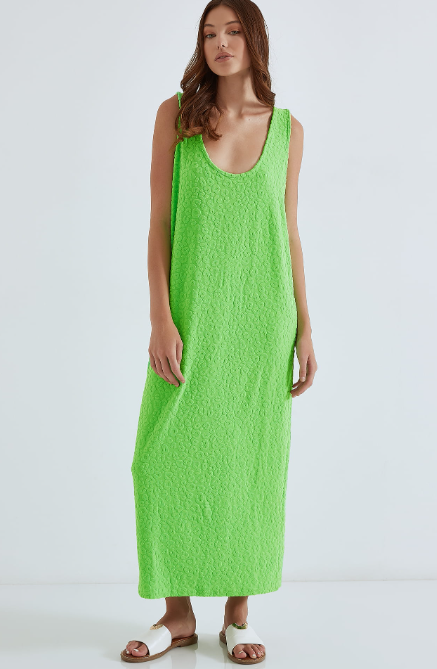 Τα πιο σικάτα καφτάνια και ρούχα παραλίας με κάτω από 30 ευρώ