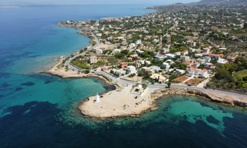 Διακοπές 5 μέρες με 140 ευρώ το άτομο - Το πιο φτηνό ελληνικό νησί για το 2025