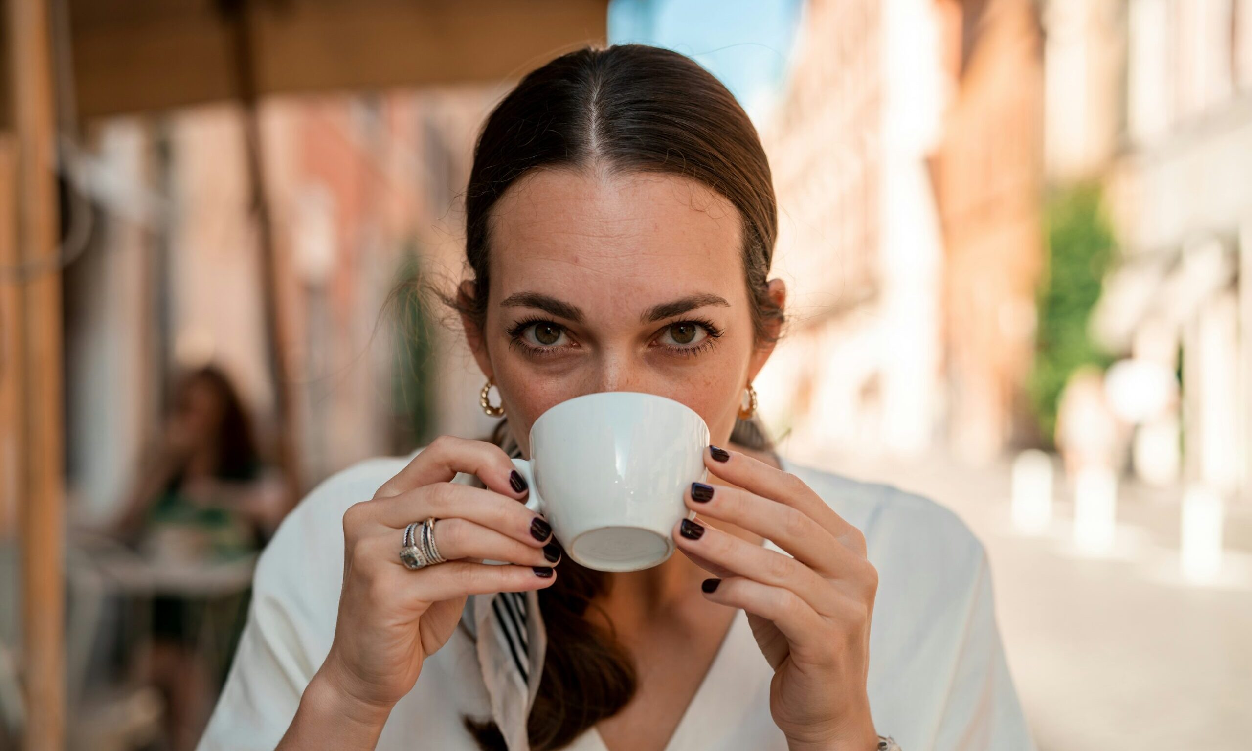 Τα 2 μπαχαρικά που πρέπει να βάλεις στον καφέ σου για ενίσχυση μεταβολισμού