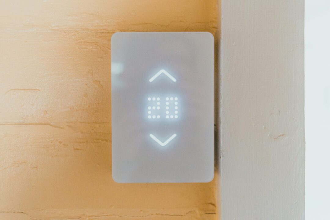 Τα 4 πράγματα που πρέπει να κάνεις πριν ανοίξεις το κλιματιστικό σου το καλοκαίρι για οικονομία και καλή απόδοση