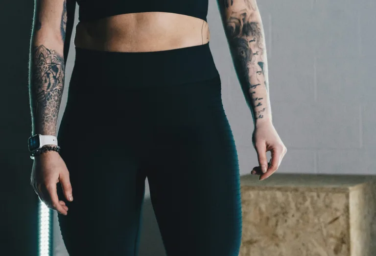 Προσοχή: Γιατί δεν πρέπει ποτέ να φοράς κολάν στο αεροπλάνο