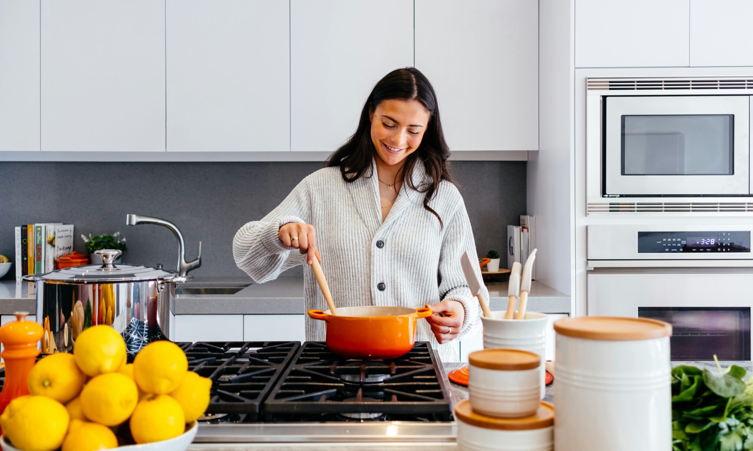 Χάρβαρντ: Η «σκόνη» που θα δώσει πλούσια γεύση στο φαγητό σου με ελάχιστες θερμίδες