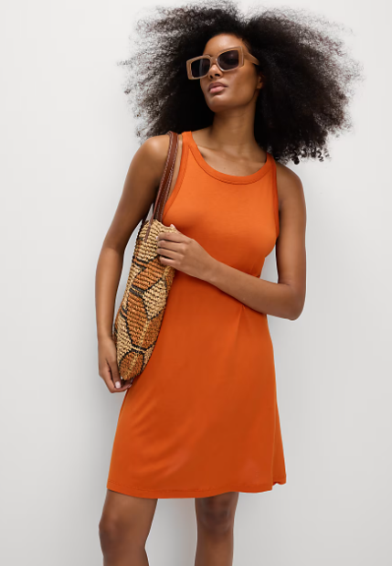 Τα πιο σικάτα καφτάνια και ρούχα παραλίας με κάτω από 30 ευρώ