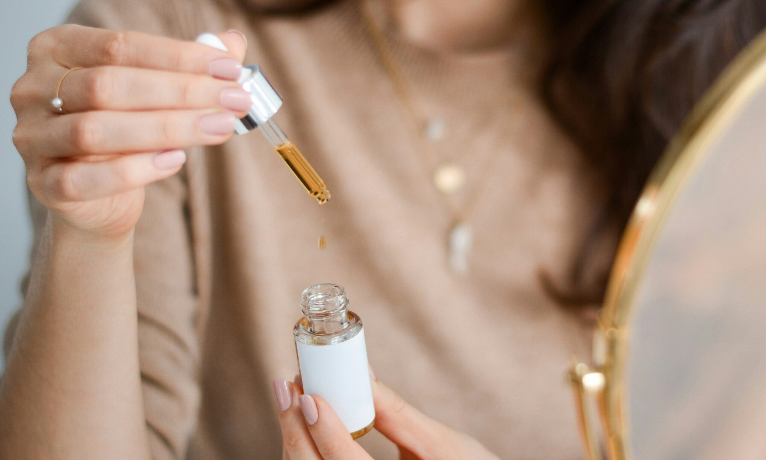 Το παραδοσιακό «θαυματουργό» συστατικό που προσφέρει λαμπερό και νεανικό δέρμα με μία μόνο επάλειψη