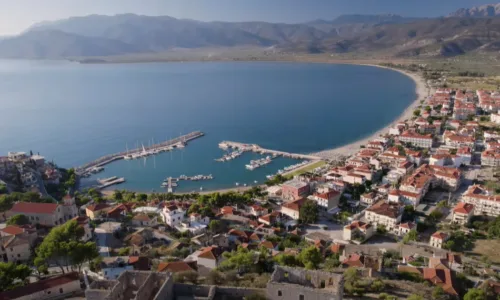 Μοιάζει με νησί αλλά πληρώνεις τα μισά: Ο ιδανικός προορισμός για διακοπές το καλοκαίρι του 2025