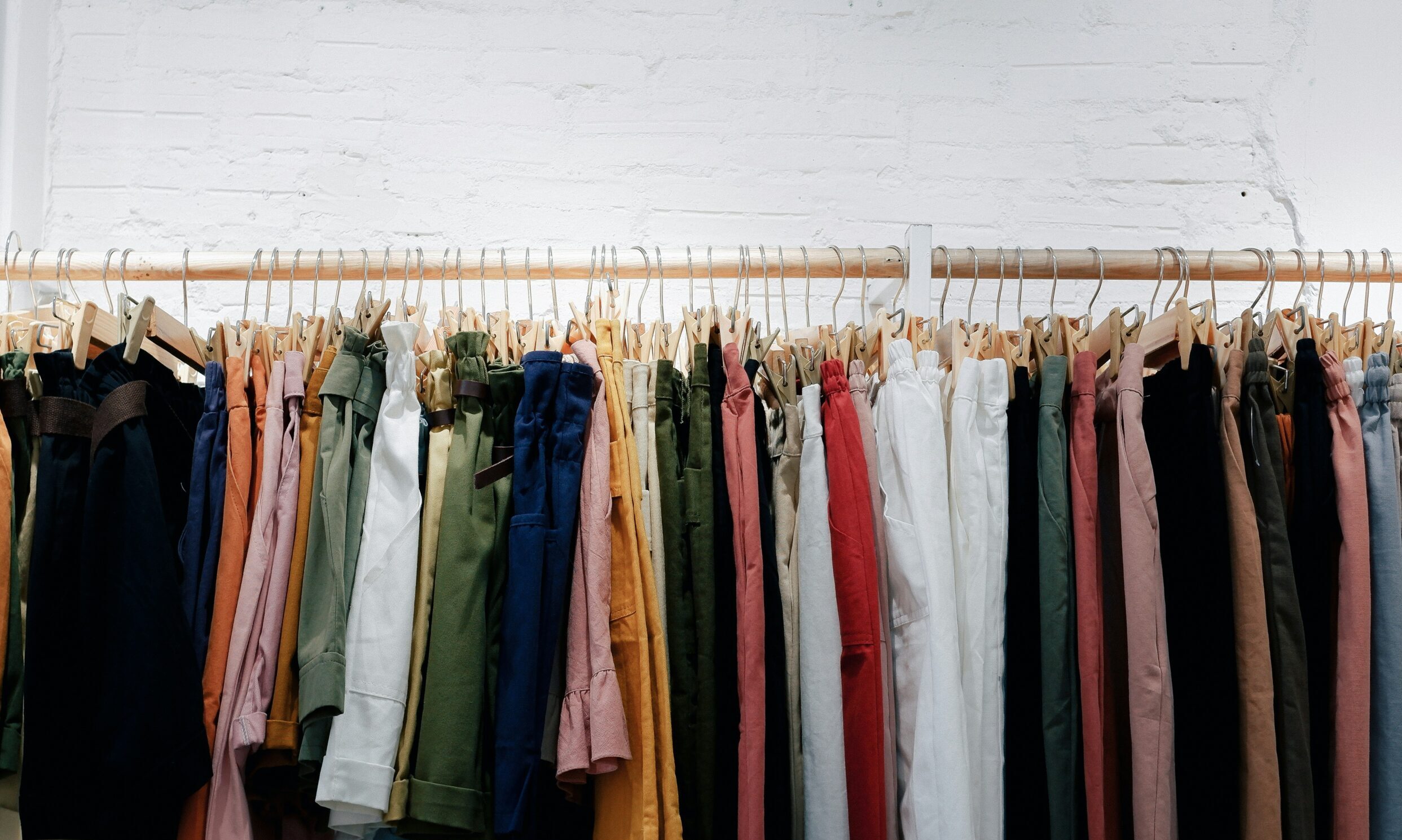 Τα 3 χρώματα που σε κάνουν να φαίνεσαι πιο αδύνατη