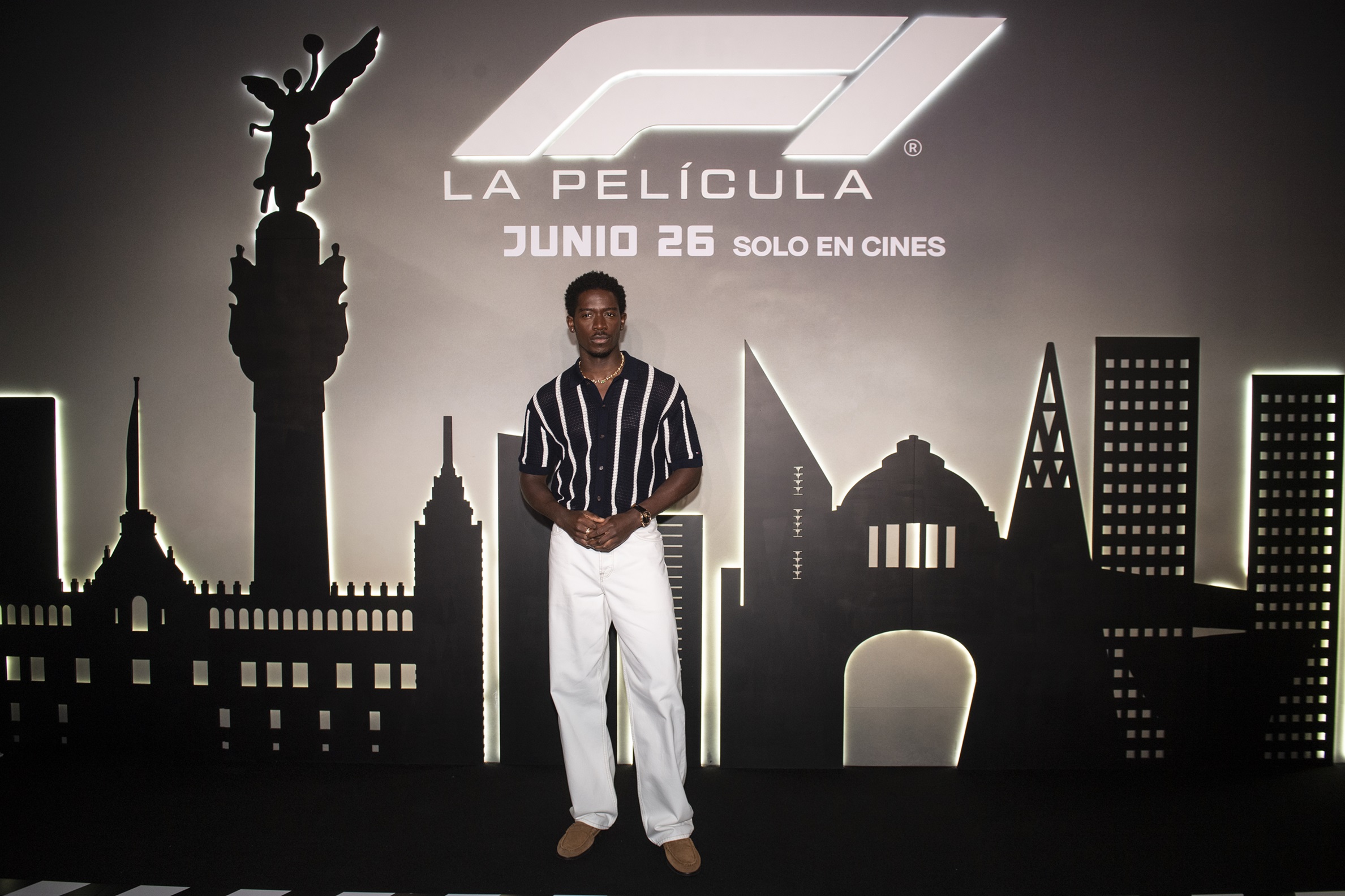 Ο Damson Idris στην πρεμιέρα της ταινίας F1® στο Μεξικό με Tommy Hilfiger