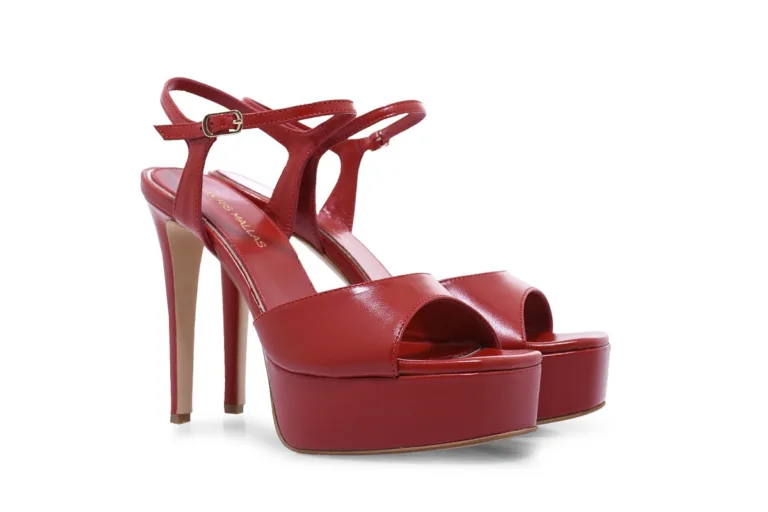 TSAKIRIS MALLAS - Καλοκαίρι 2025: Νέες αφίξεις που θα απογειώσουν το φετινό σας καλοκαίρι!