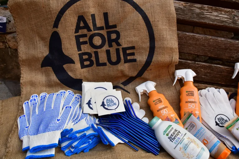 Η οικολογική δράση συναντά την τέχνη στο περιβαλλοντικό πρόγραμμα της Garnier με την Αll For Blue