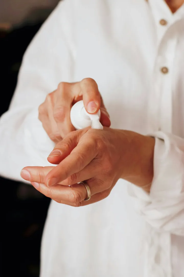 Τα 2 συστατικά στο skincare που ορκίζονται οι δερματολόγοι για λαμπερή επιδερμίδα