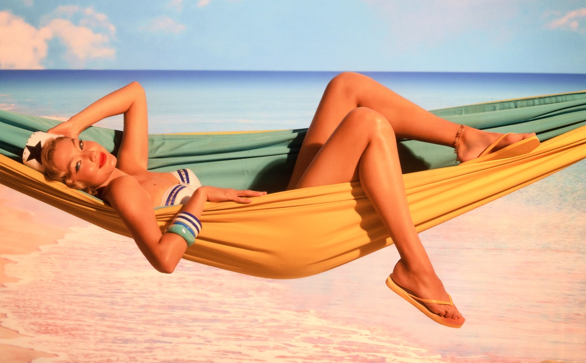 Η Gigi Hadid συνεργάζεται με τη Havaianas ως νέα Creative Director σε μια αποκλειστική limited-edition συλλογή