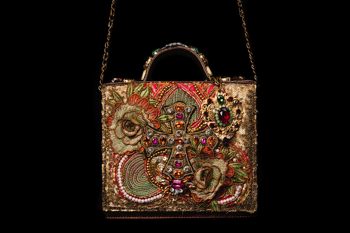 Capsule Limited Edition Συλλογή του Δημήτρη Ντάσιου