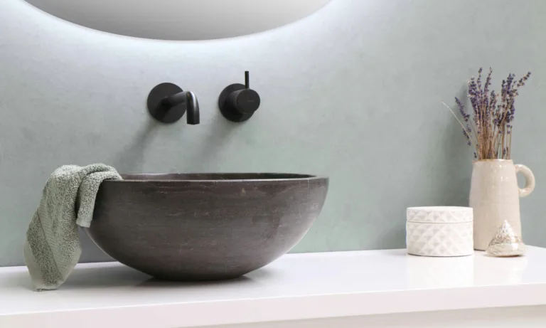 Μούχλα στο σπίτι: Πώς θα την ξεφορτωθείς εύκολα, χωρίς χημικά