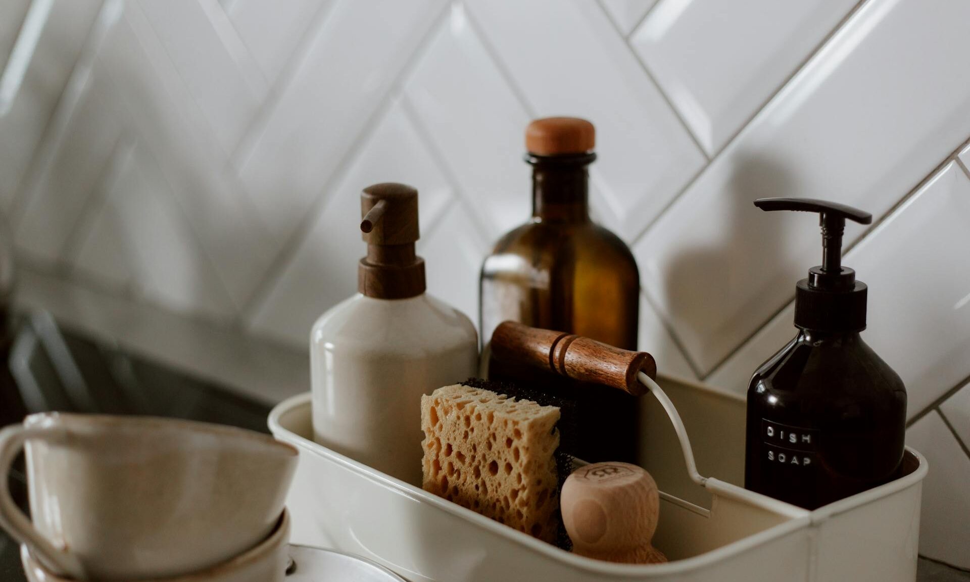 5 Έξυπνα κόλπα για την κουζίνα που θα σου διευκολύνουν τη ζωή