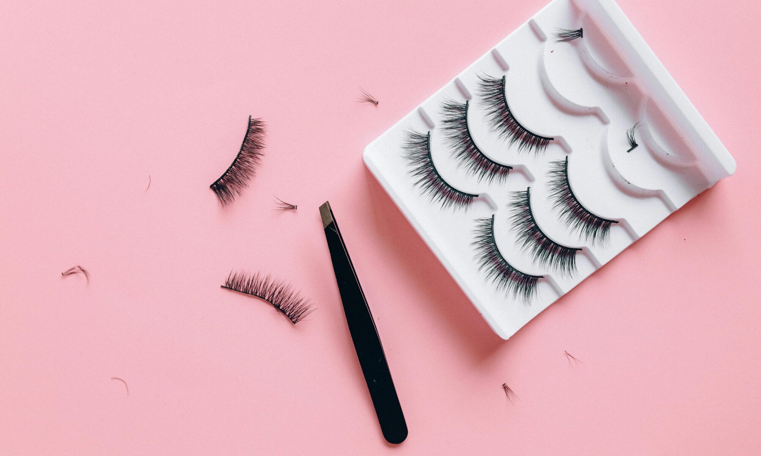 Γιατρός προειδοποιεί: Προσοχή σε αυτό το προϊόν μακιγιάζ – Μπορεί να προκαλέσει τύφλωση