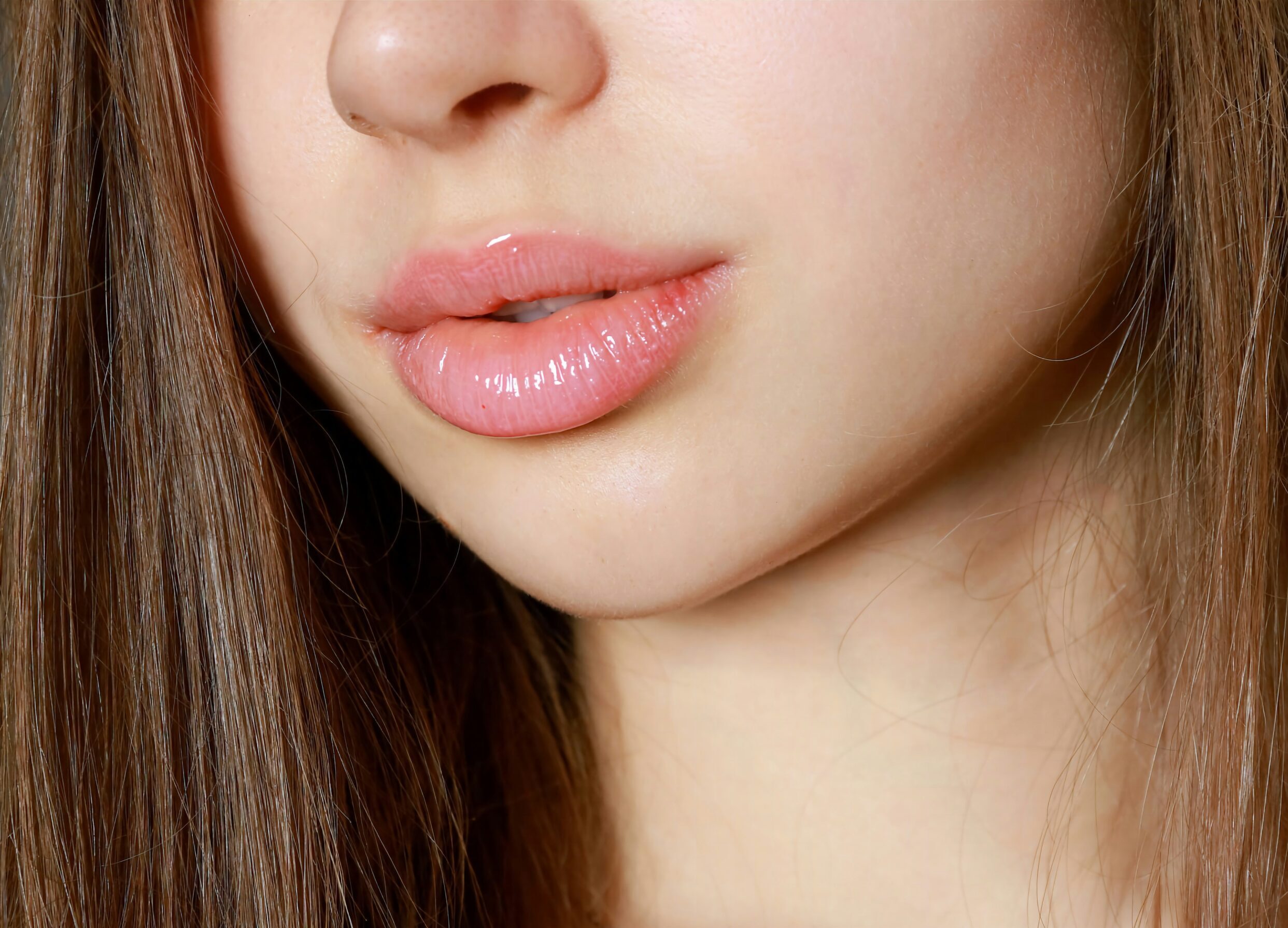 Αυτό το συστατικό είναι απαραίτητο για να προλάβεις τη γήρανση στα χείλη