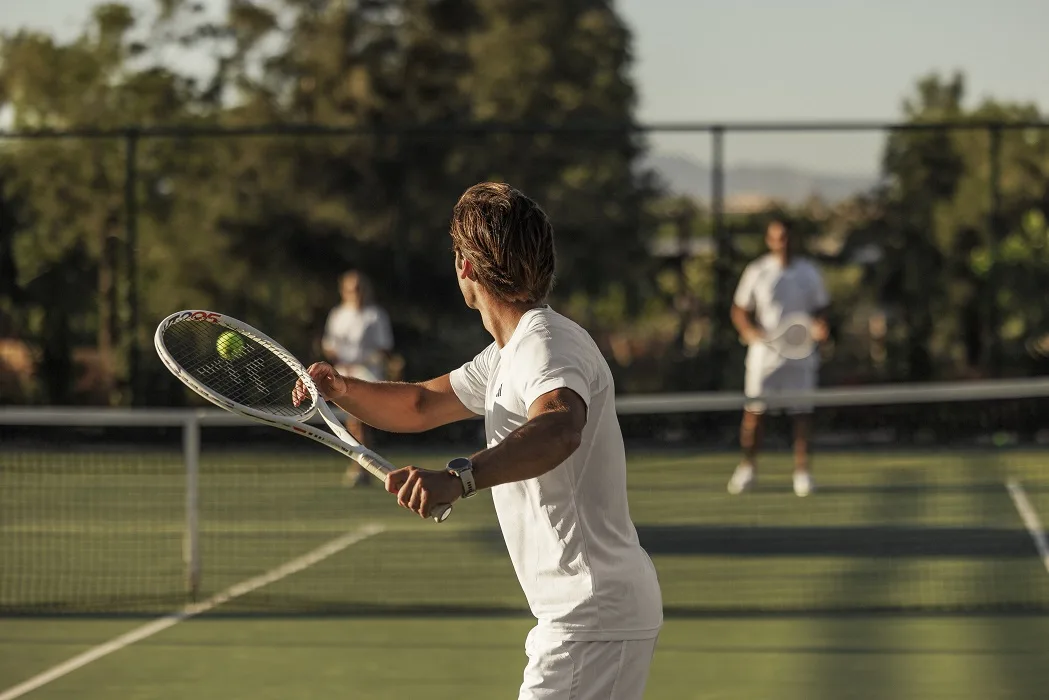 Το One&Only Aesthesis ξεκινά συνεργασία με την LUX Tennis