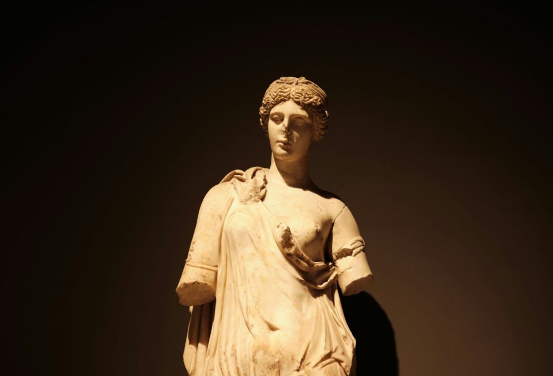 Χρυσή τομή: Πόσο όμορφο είναι το πρόσωπό σου, σύμφωνα με τους Αρχαίους Έλληνες;