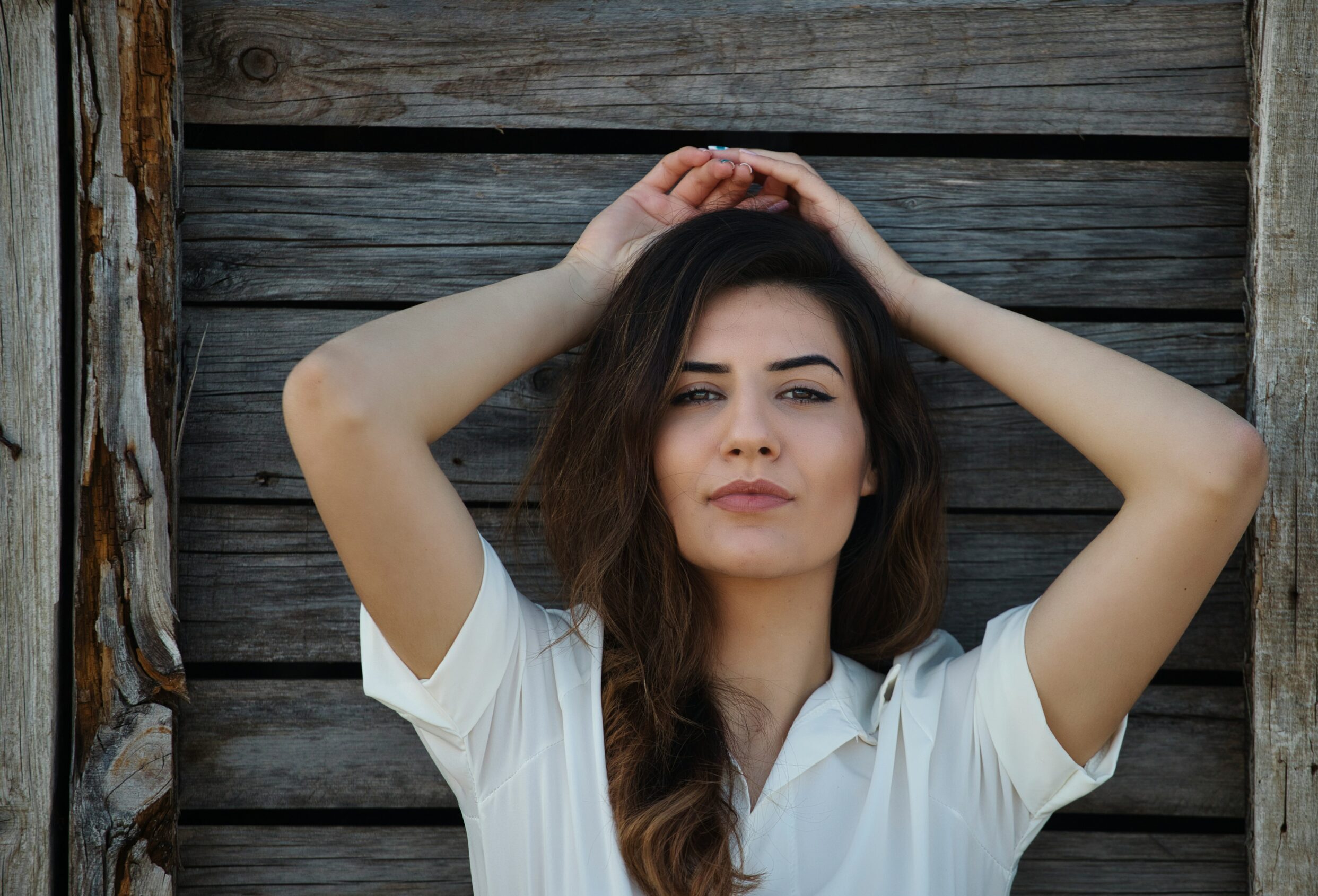 Το αντιφλεγμονώδες οξύ που χαρίζει λείο δέρμα και ρυθμίζει τη λιπαρότητα