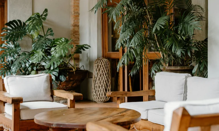 4 Έξυπνα κόλπα για να δημιουργήσεις ένα δροσερό μπαλκόνι για το καλοκαίρι