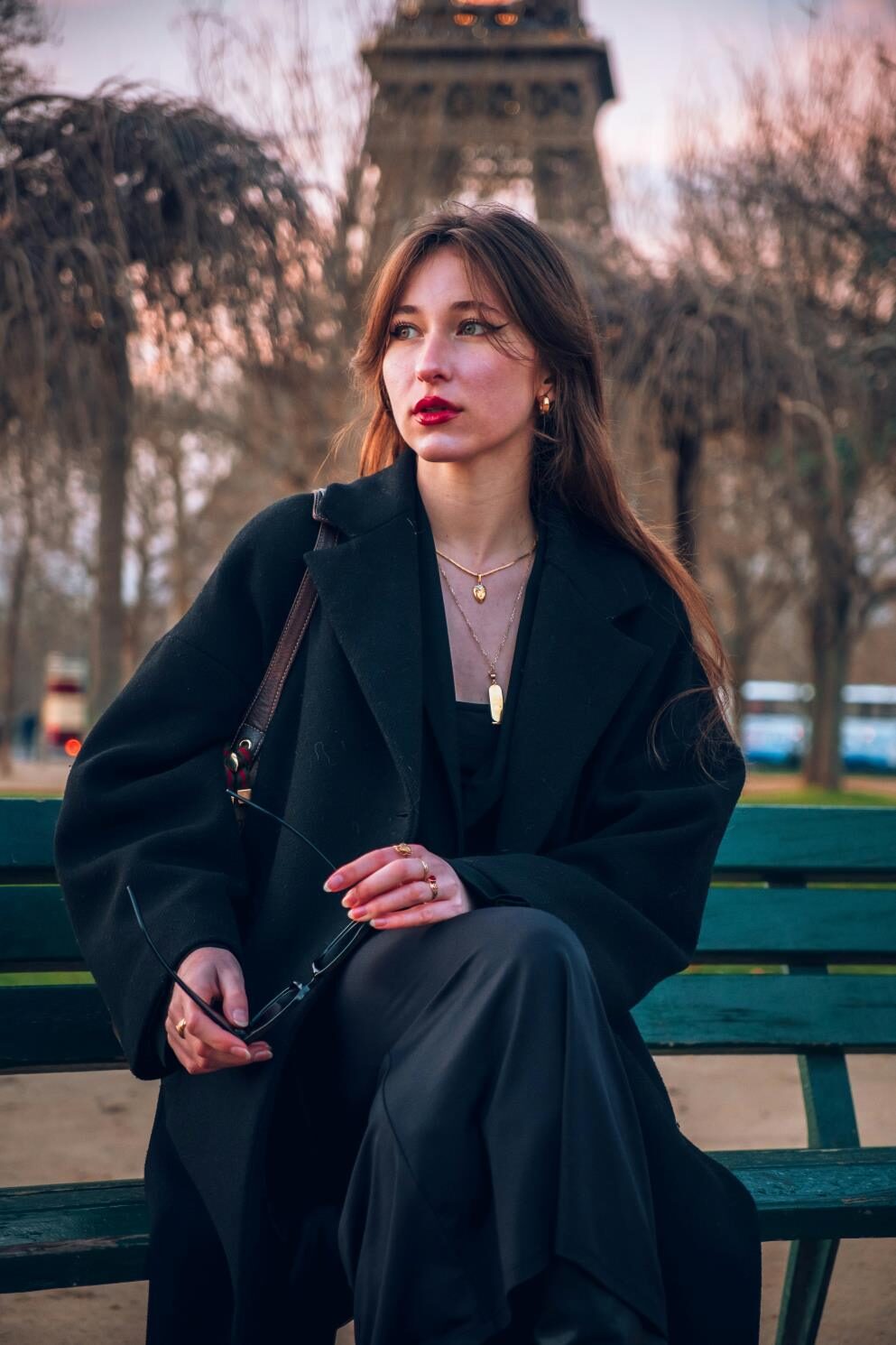 Το κόλπο των Γαλλίδων για να φαίνονται περιποιημένες με μια κίνηση