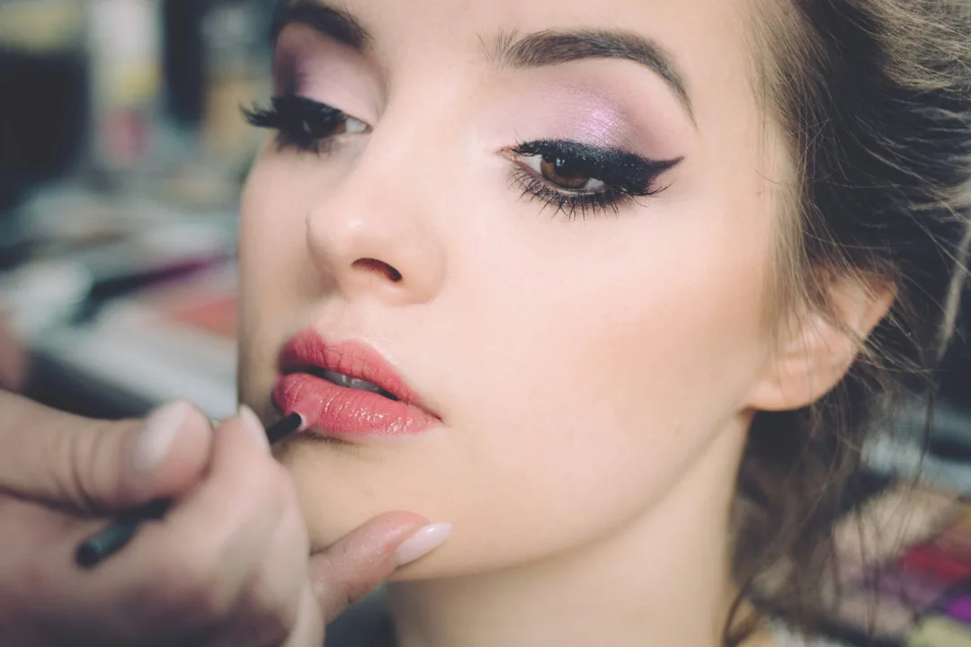 Το απόλυτο K-Beauty hack για σαρκώδη χείλη