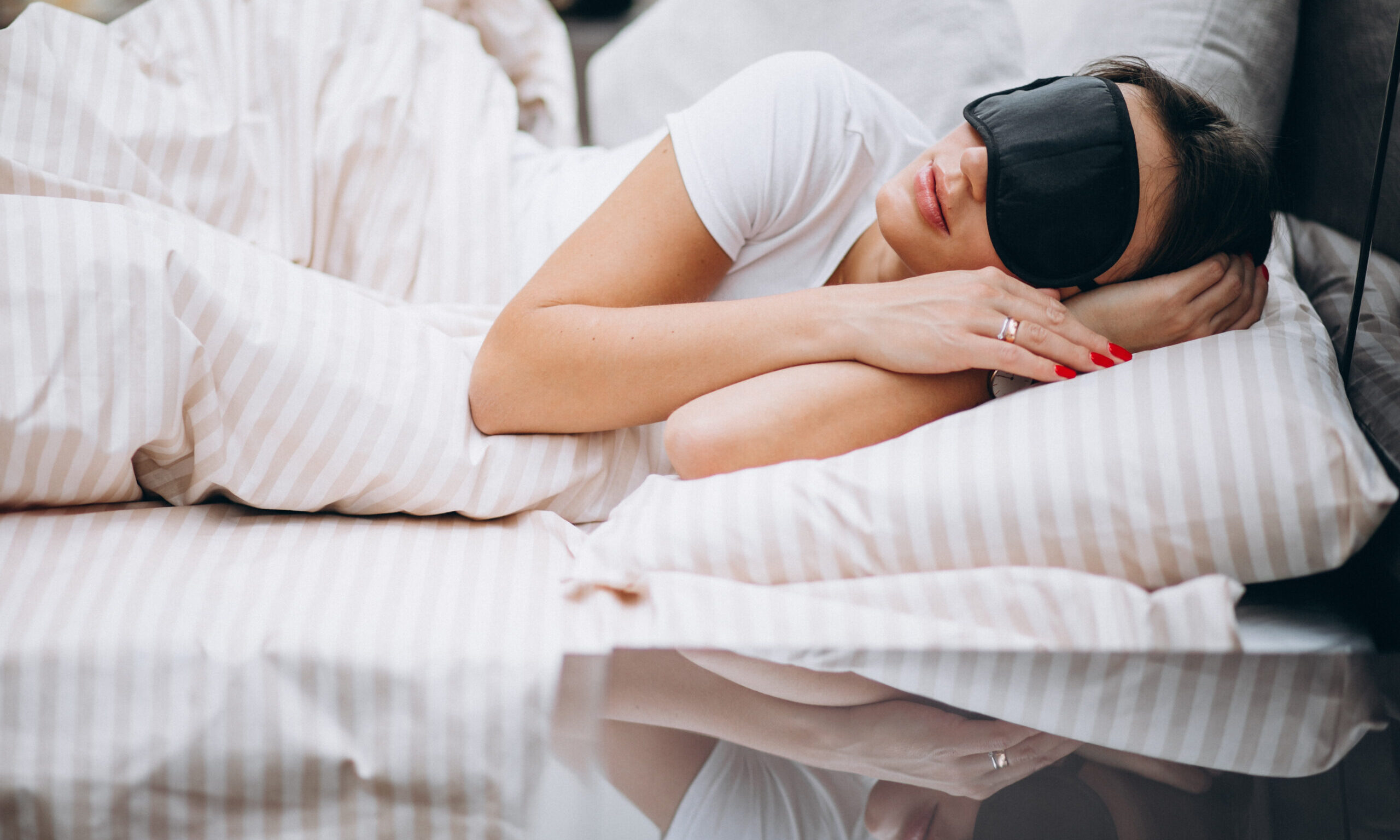 Η επιστήμη μίλησε: Πώς θα βελτιώσεις τον ύπνο σου με 3 απλές κινήσεις