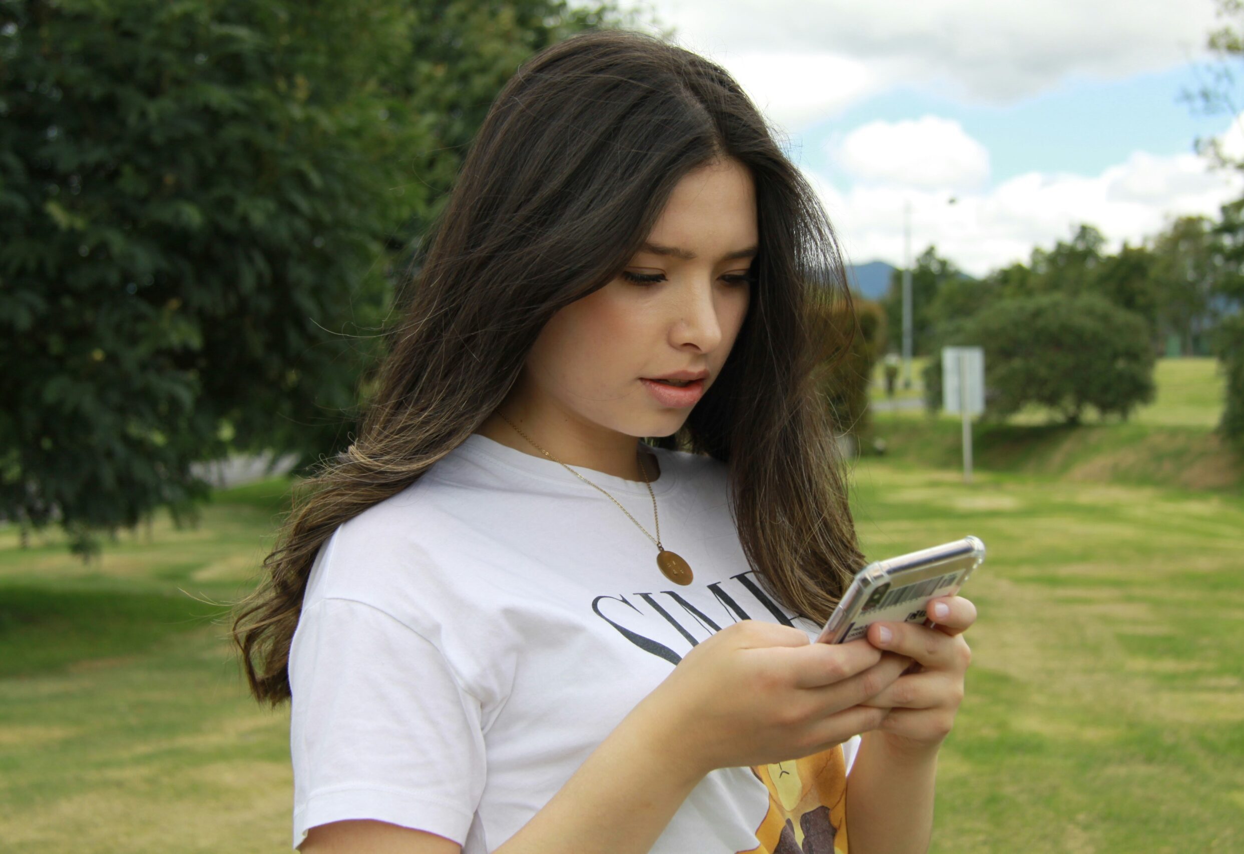 Σύμβουλος σχέσεων: Στείλε αυτό το μήνυμα μετά το πρώτο ραντεβού για να «κολλήσει» μαζί σου