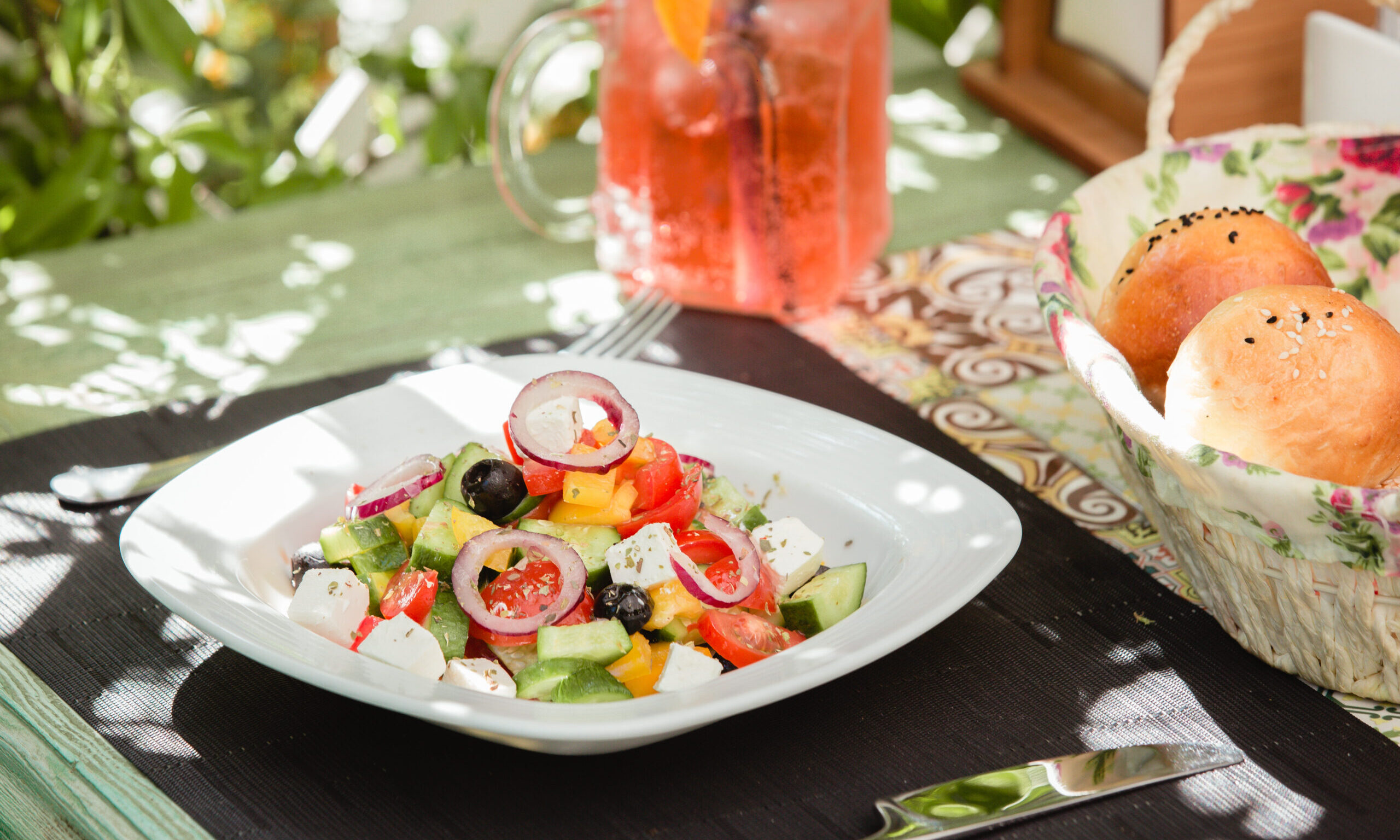 Θες να ζήσεις περισσότερο; Δες τι κάνουν στις Blue Zones του κόσμου