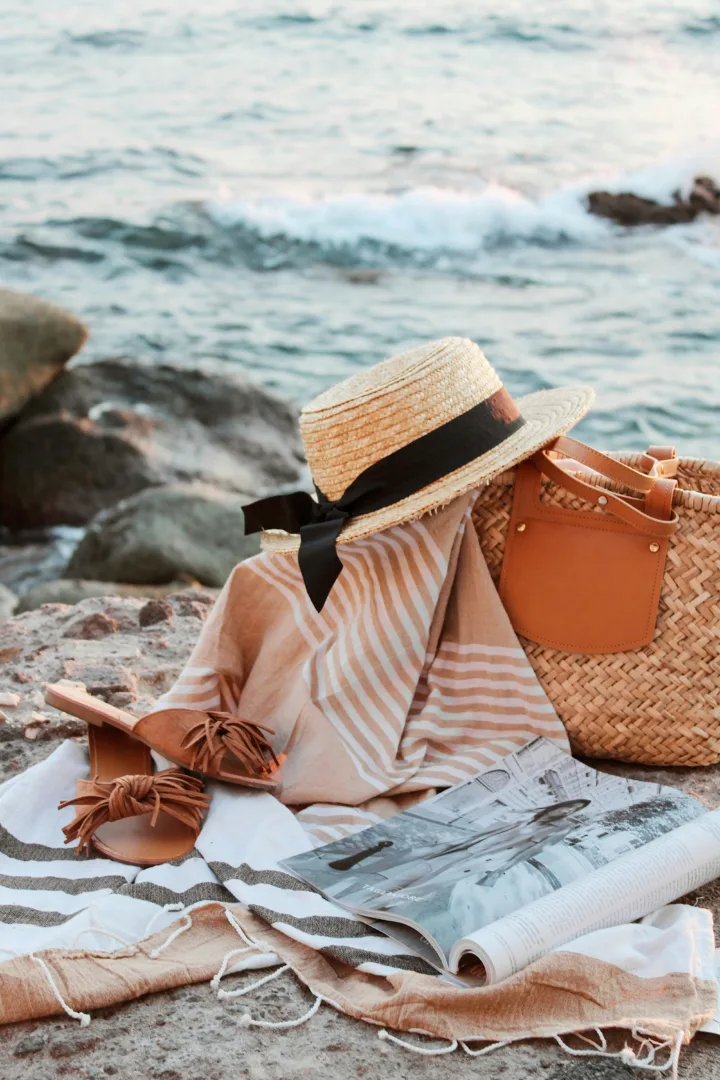 Τσάντα παραλίας: 4 fashion και πρακτικές επιλογές για φέτος