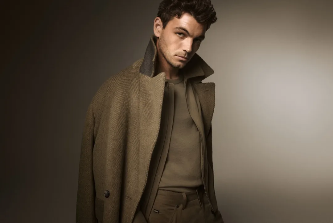 Ο Aaron Pierre και ο Ishaan Khatter πρωταγωνιστούν στην καμπάνια “Be the Next” BOSS για τη σεζόν Φθινόπωρο/Χειμώνας 2025