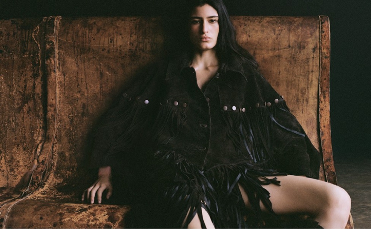 Η νέα συνεργασία της H&M με την Lorena Saravia αναδεικνύει την σύγχρονη προσέγγιση της σχεδιάστριας στην μεξικάνικη μόδα