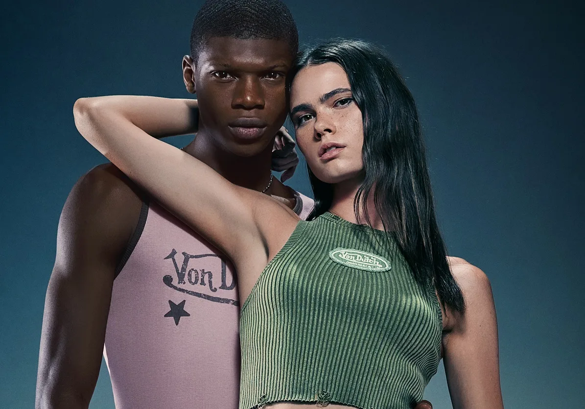 BERSHKA X VON DUTCH: Ένας φόρος τιμής στο πιο χαρακτηριστικό streetwear της δεκαετίας του 2000