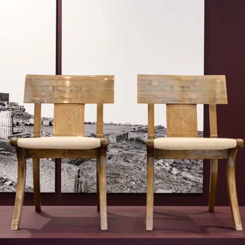 Η Stefanidou Tsoukala Gallery φέρνει στην Art Athina την εμβληματική καρέκλα Klismos