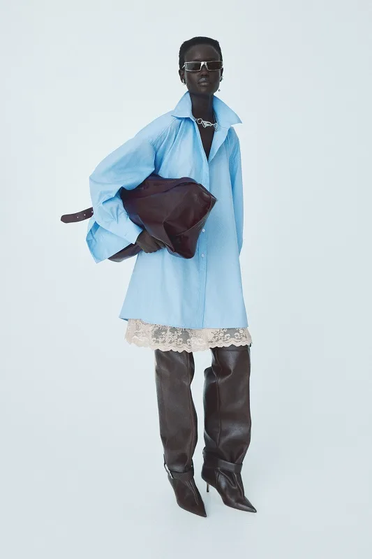 Η H&M STUDIO AW25 ισορροπεί ανάμεσα στον φουτουρισμό και τη νοσταλγία