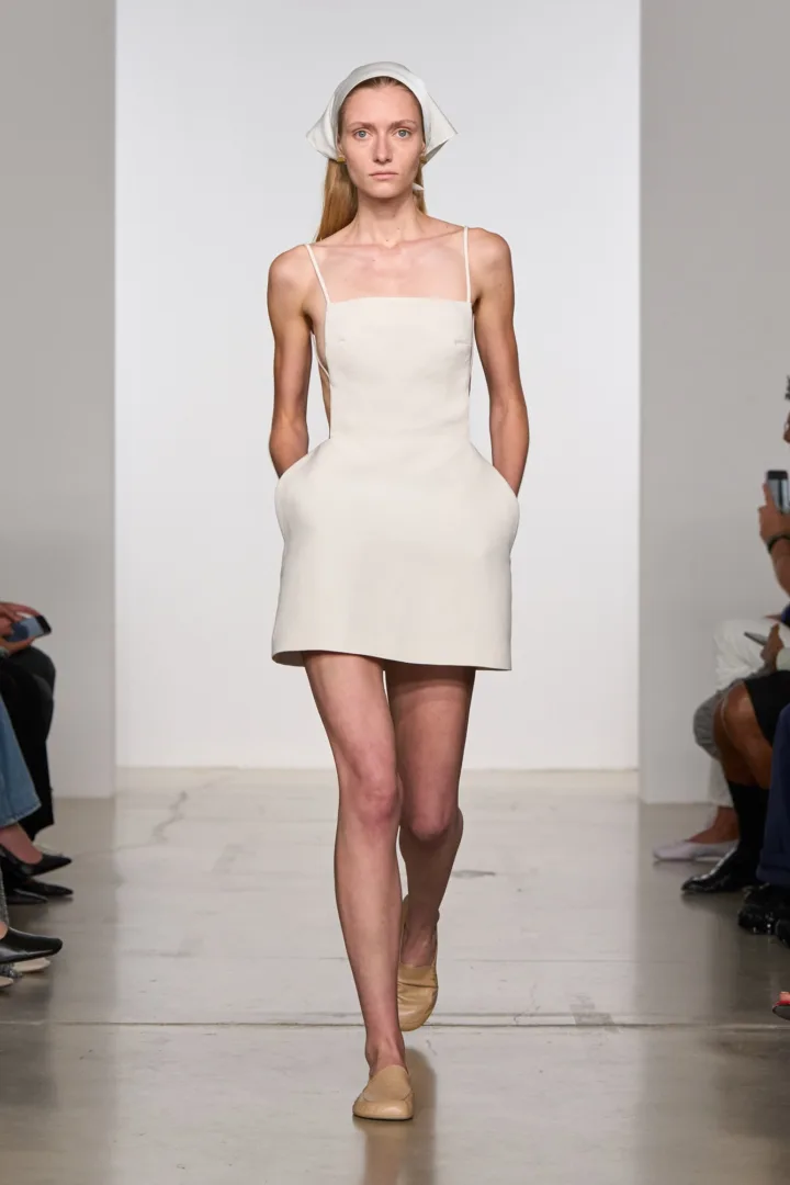 Calvin Klein Collection Spring 2026: Η "Άνοιξη" της Veronica Leoni