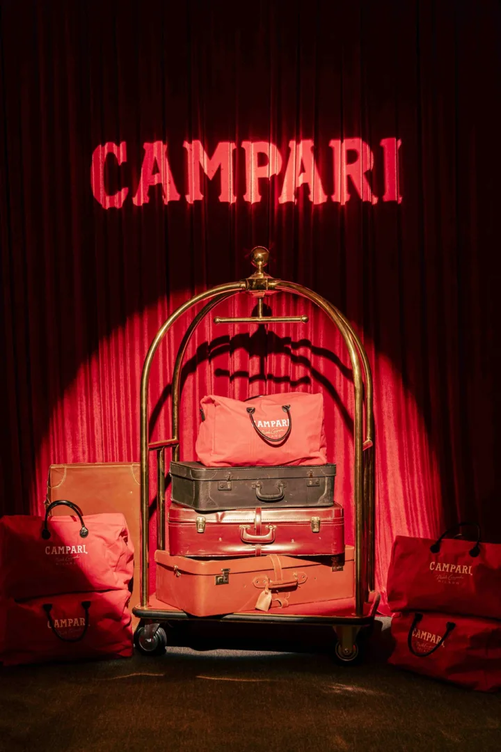 The Campari Hotel: To Campari γιόρτασε την έναρξη του Negroni Week με ένα μοναδικό event στο Μπάγκειον