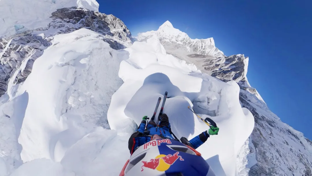 Παγκόσμιο Ρεκόρ: Ο Red Bull αθλητής του σκι, Andrzej Bargiel, κατεβαίνει από την κορυφή του Έβερεστ χωρίς συμπληρωματικό οξυγόνο