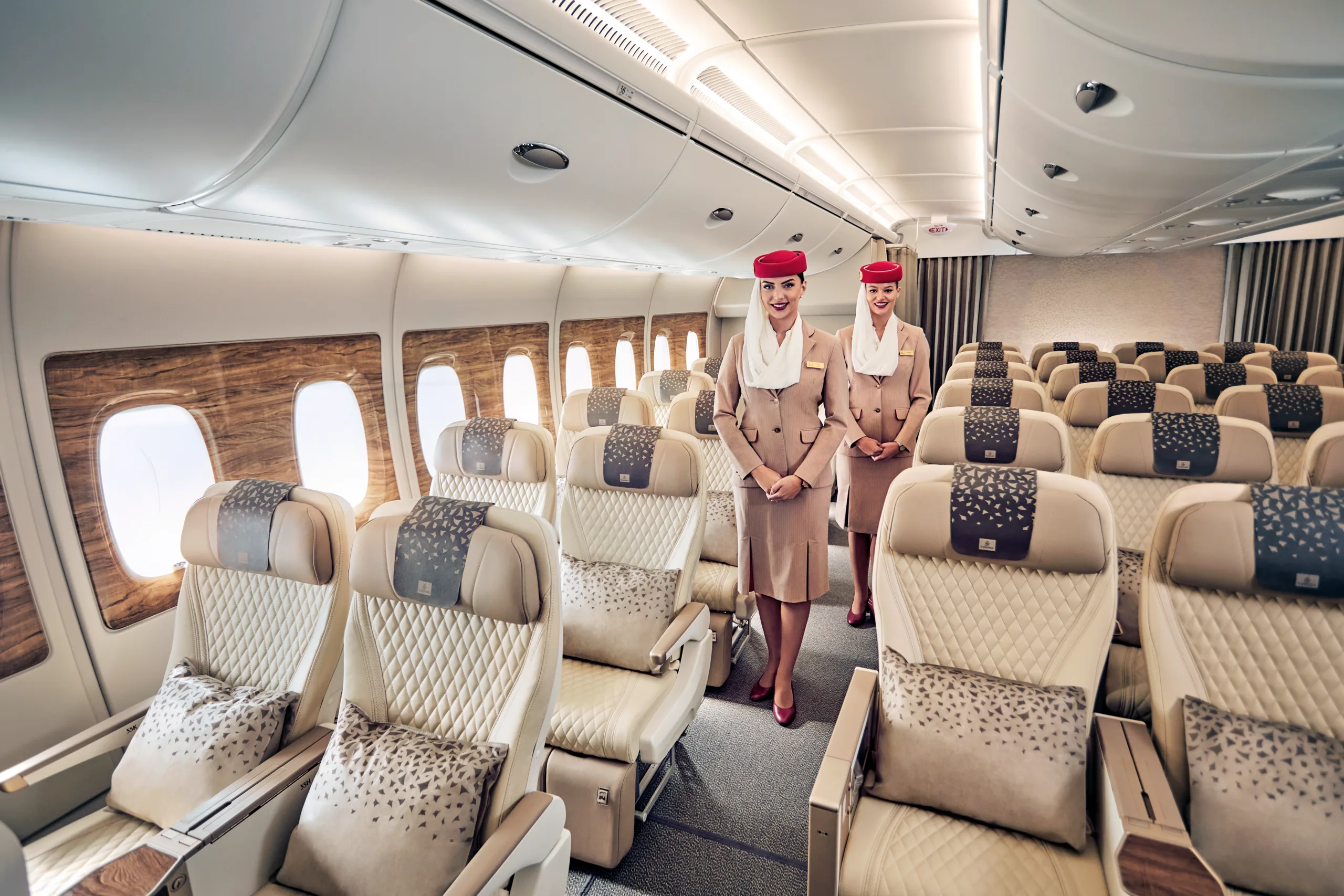 Η Emirates επεκτείνει την προσφορά των νεότερων προϊόντων της εν πτήσει, συμπεριλαμβανομένης της Premium Οικονομικής Θέσης σε τέσσερις πόλεις