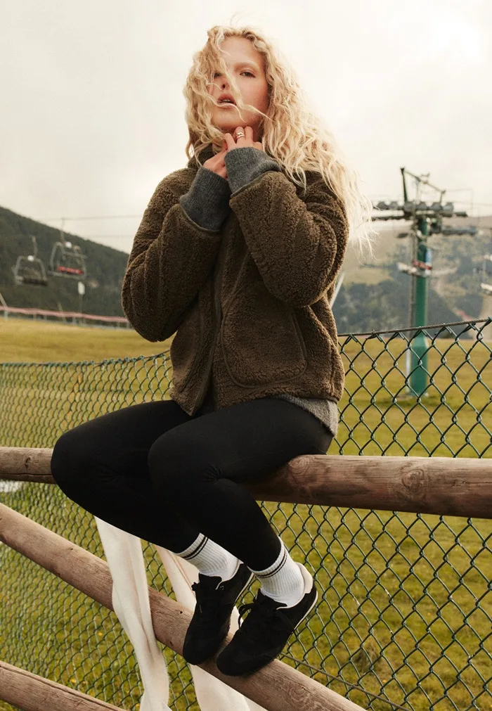 Η νέα Casual Sport capsule συλλογή της Stradivarius