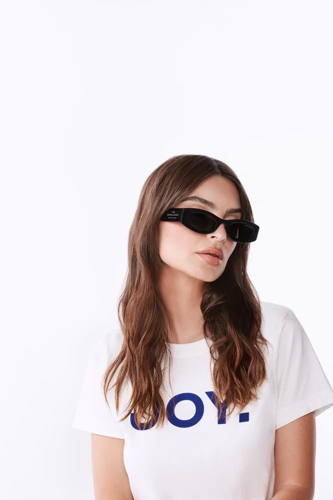 Η MARC JACOBS παρουσιάζει την καμπάνια γυαλιών φθινόπωρο/χειμώνας 2025