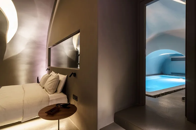 Το KIVOTOS SANTORINI στην 4η θέση στα καλύτερα ξενοδοχεία της Ελλάδας στα CONDÉ NAST READERS’ CHOICE AWARDS 2025