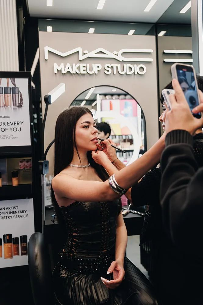 Get ready with mac for madwalk: επιστρεφουν τα πιο fashionable beauty parties απο το MAD & MAC Cosmetics