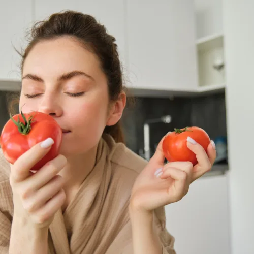 Beauty from within: Τροφές που χαρίζουν νεανική και λαμπερή επιδερμίδα
