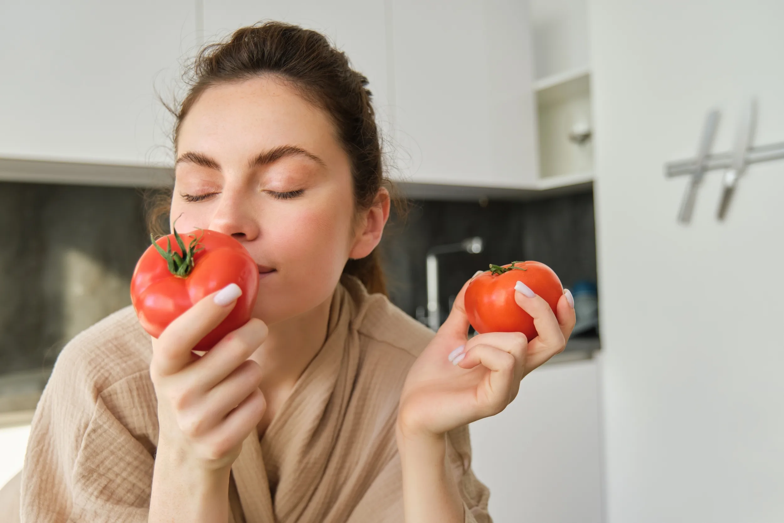 Beauty from within: Τροφές που χαρίζουν νεανική και λαμπερή επιδερμίδα