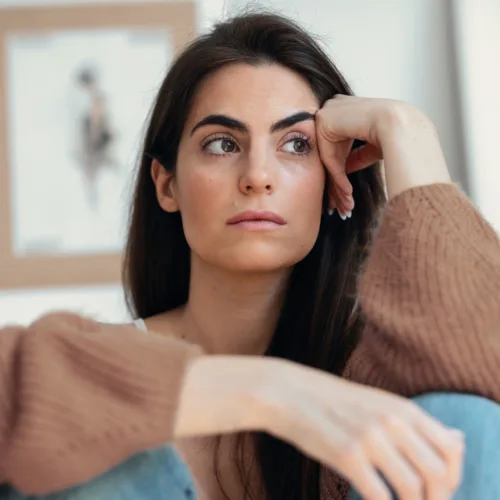 Πονάς χωρίς προφανή λόγο; Ίσως το σώμα σου προσπαθεί να σου μιλήσει