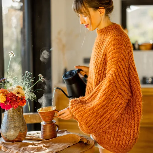 Η τέχνη του να ζεις αργά: Πώς να ξαναβρείς τον φυσικό ρυθμό σου σε έναν κόσμο που τρέχει ασταμάτητα